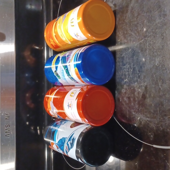 McDonald's Olympic 2010 Water Bottles - Picture 4 of 5